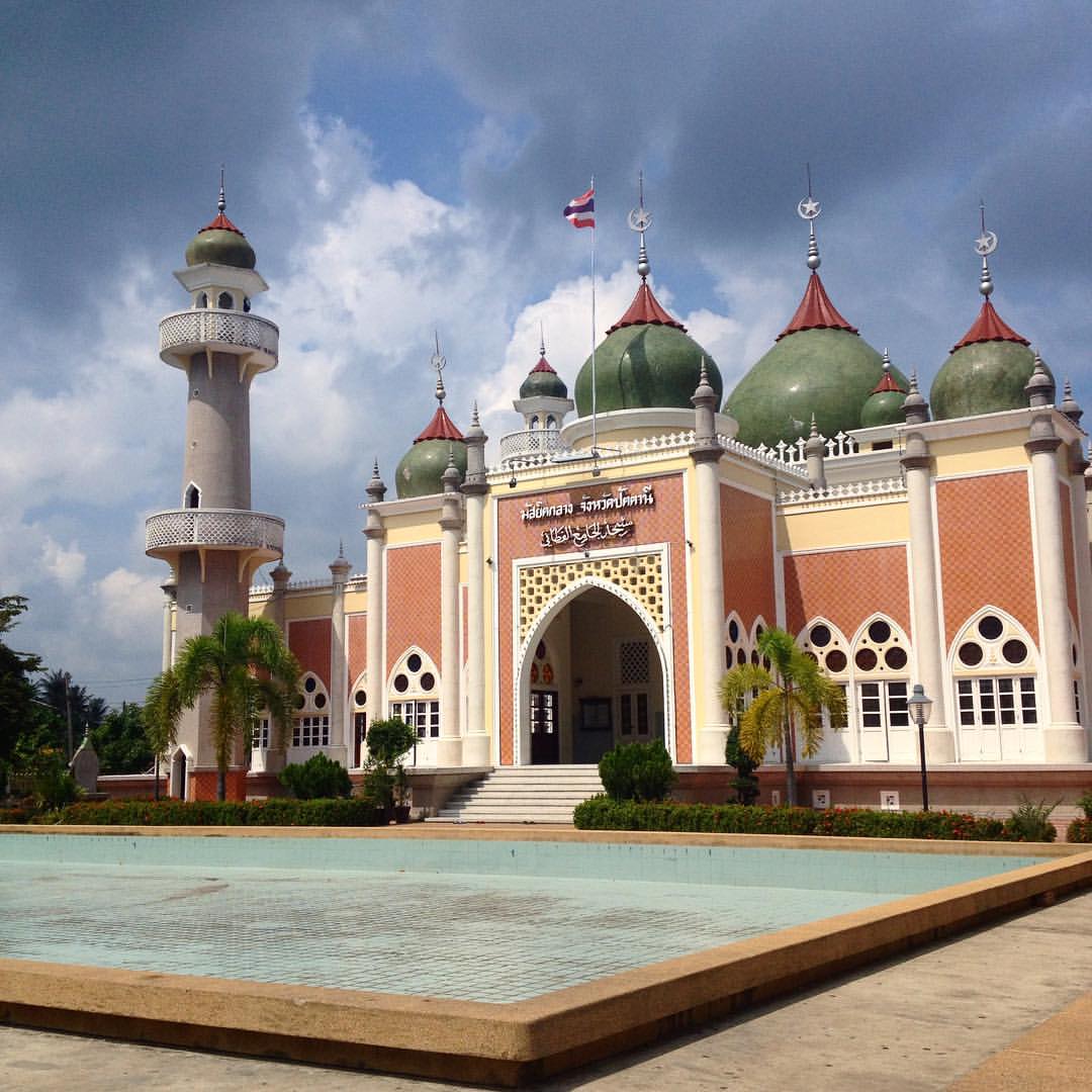 थाईलैंड में महत्वपूर्ण पर्यटन आकर्षण मस्जिद 