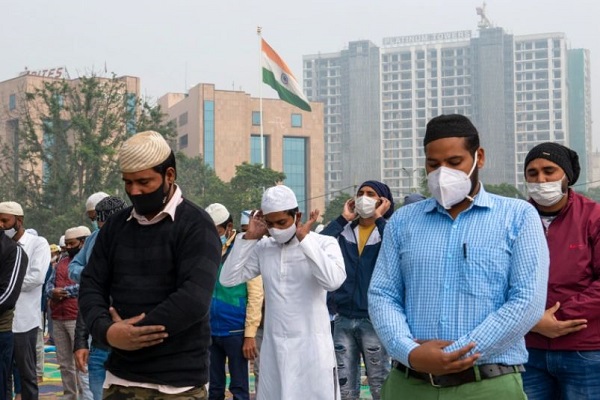 Hindu Groups Disrupting Muslim Prayers in Indian Capital