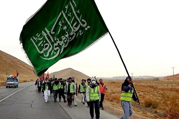 Pilgrims marching to Mashhad