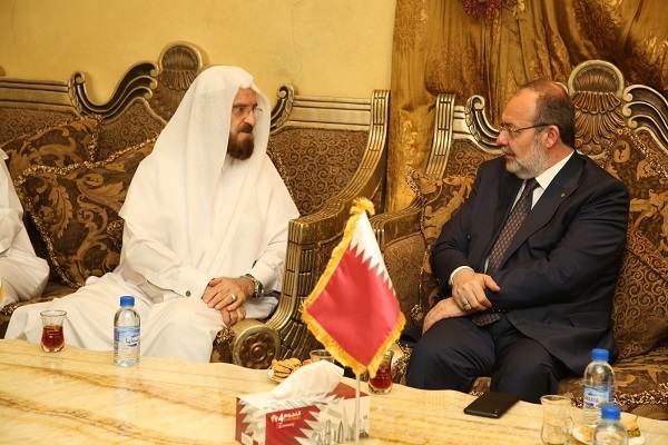 Mehmet Gormez, the former head of Diyanet meets in Qatar with Ali al-Qaradaghi, the secretary-general of the International Union for Muslim Scholars (IUMS).