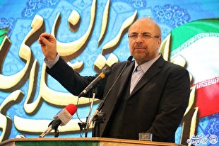 آثار پیشرفت 40 ساله در ارتقای زندگی مردم عملی شود