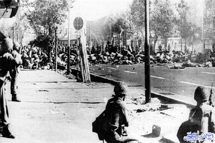 17 شهریور یادآور شجاعت و ایستادگی ملت ایران در مقابل ستمگران است