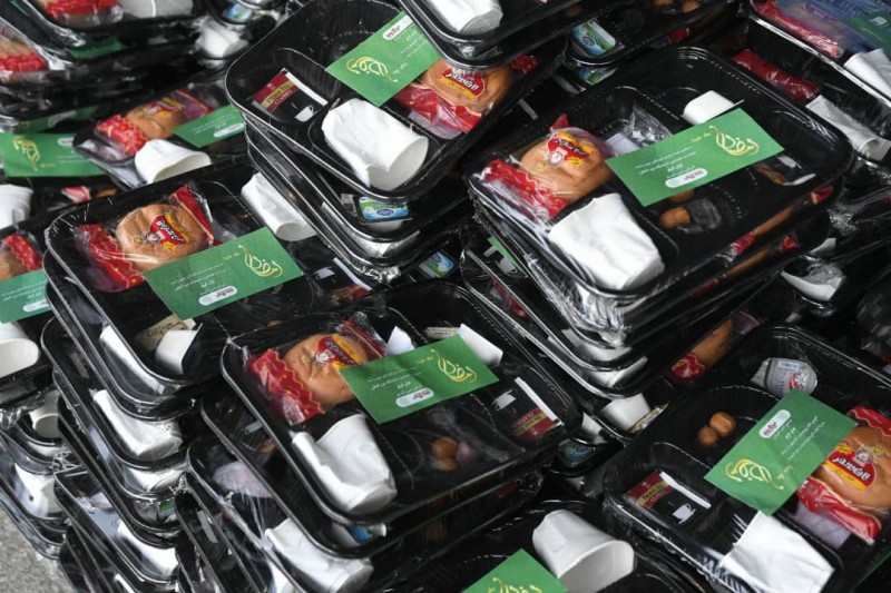 توزیع روزانه 5 هزار افطاری ساده در نمایشگاه قرآن