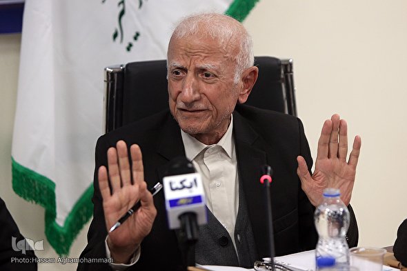 فیلم/ چگونه سر سفره قرآن بنشینیم