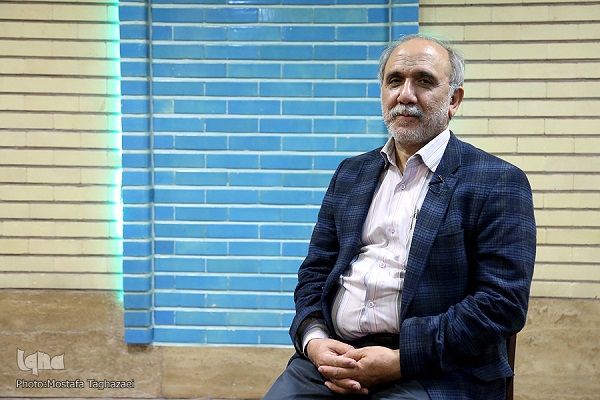 قرآن می‌خواهد درون انسان را شخم بزند و به فکر وادارد