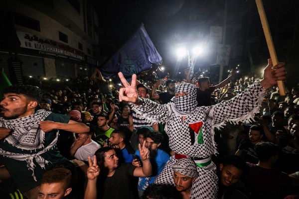 شادی مردم غزه بعد از برقراری آتش بس + تصاویر / آماده