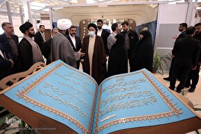 بازدید رئیس جمهور از نمایشگاه بین‌المللی قرآن