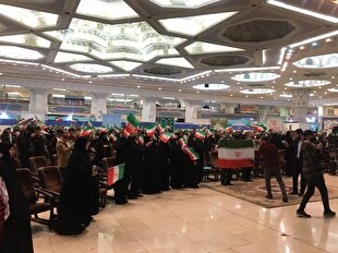 گرامیداشت روز جمهوری اسلامی و افتتاح مردمی نمایشگاه قرآن + عکس