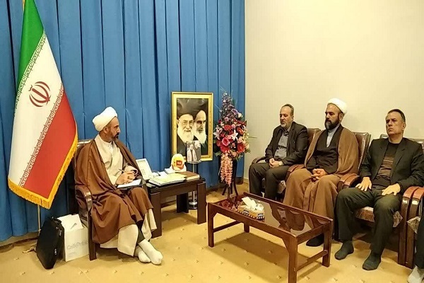دیدار حجت الاسلام کریمی تبار نماینده ولی فقیه در ایلام با مدیر کل فرهنگ و ارشاداسلامی