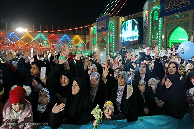 اجرای سرود «عزیزم مهدی» در مسجد جمکران