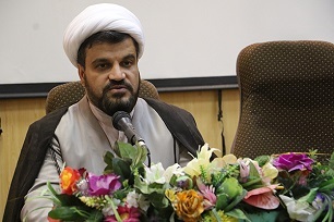 حجت‌الاسلام والمسلمین مهاجر مهدوی‌راد، مسئول نهاد نمایندگی مقام معظم رهبری در دانشگاه ایلام