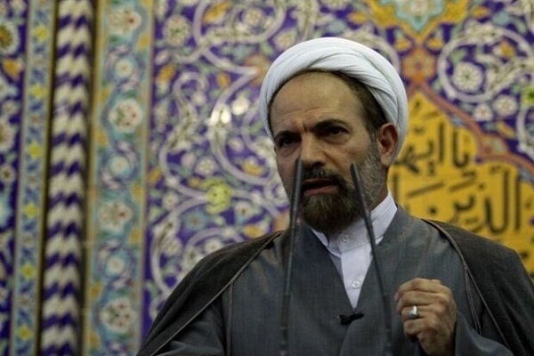 حجت‌الاسلام شمس‌الله سراج خطیب نماز عید قربان ایلام