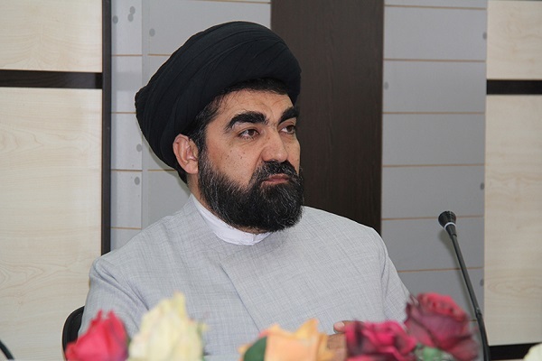 حجت‌الاسلام‌محمدباقر هاشمی مسئول نهاد نمایندگی مقام معظم رهبری در دانشگاه علوم‌پزشکی استان ایلام