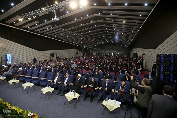 فیلم | اجرای حفاظ کل در مسابقات سراسری قرآن کریم