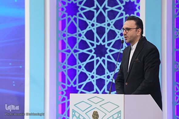 فیلم | استقبال بی‌نظیر مردم‌ از مسابقات قرآن