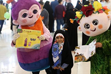 فيلم | گزارش ایکنا از بخش «باغ آيات» در نمایشگاه قرآن