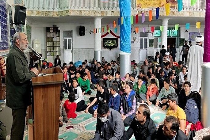 اعتکاف بهترین فرصت در مسیر خودسازی است