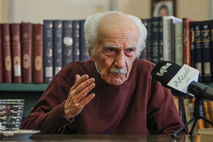 قله‌نشینی خوشنویسی در ایران و فرهنگی که به هنر اهمیت می‌دهد + فیلم