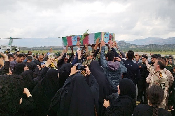 پیکر شهید محمدشفیع فیضی‌زاده به سرزمین مادریش بازگشت