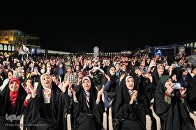 جشن میلاد پیامبر مهربانی‌ها در اصفهان