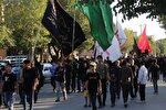 نائینی‌ها به یاد طریق‌الحسین(ع) پیاده‌روی کردند+ عکس