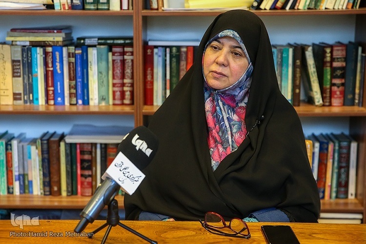 قرآن خودبرتربینی و کبر را نشانه کم عقلی می‌داند