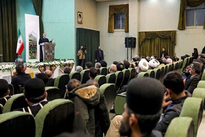 تأکید رئیس جمهور بر ضرورت تکیه بر ظرفیت‌های درونی