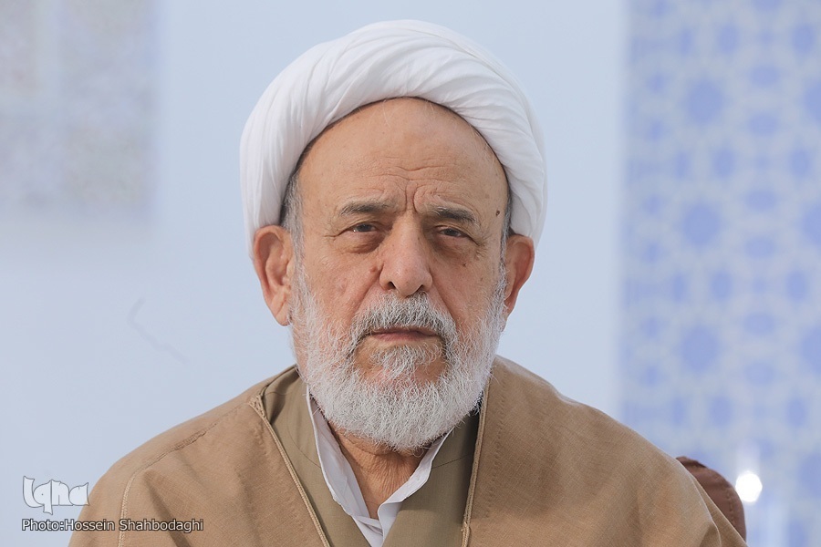 عشق به امیرالمؤمنین(ع) مزد ایمان و عمل صالح است