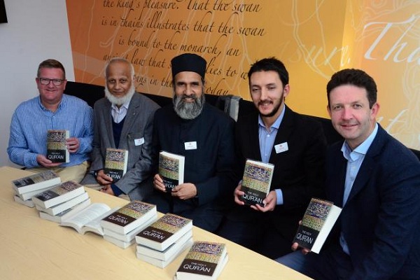 Inghilterra: 20 copie del Corano in inglese donate alle biblioteche del Buckinghamshire
