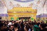  د آيت الله العظمي سیستانی د مېرمنې جنازه په كربلاي معلي كې ترسره شوه(فیلم)