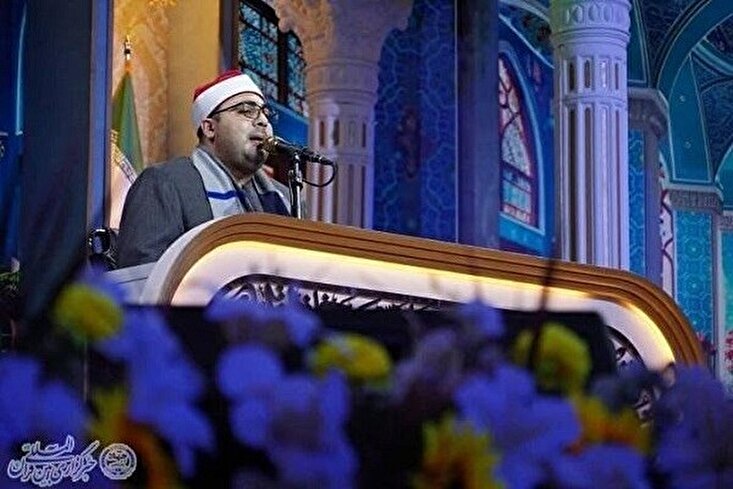 Kikao cha Kujikurubisha na Qur’ani  Katika Msikiti wa Quba, Sanandaj, Iran